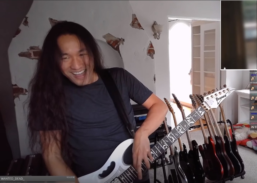 Suosittu musiikki striimaaja ja DragonForce-kitaristi Herman Li sai bannit Twitch-tilillensä 27. lokakuuta syystä, jota ei vielä tiedetä.